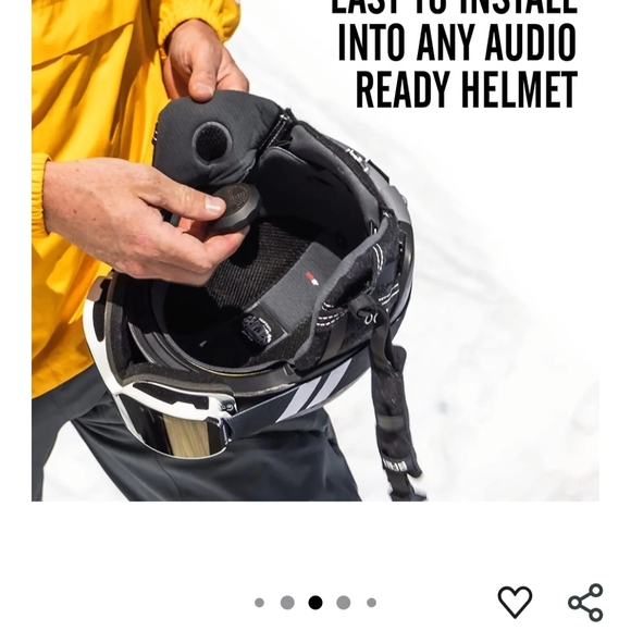 Chips Ultra 2.0 True Wireless Helmet Audio - Black and Red - Picture 8 of 11